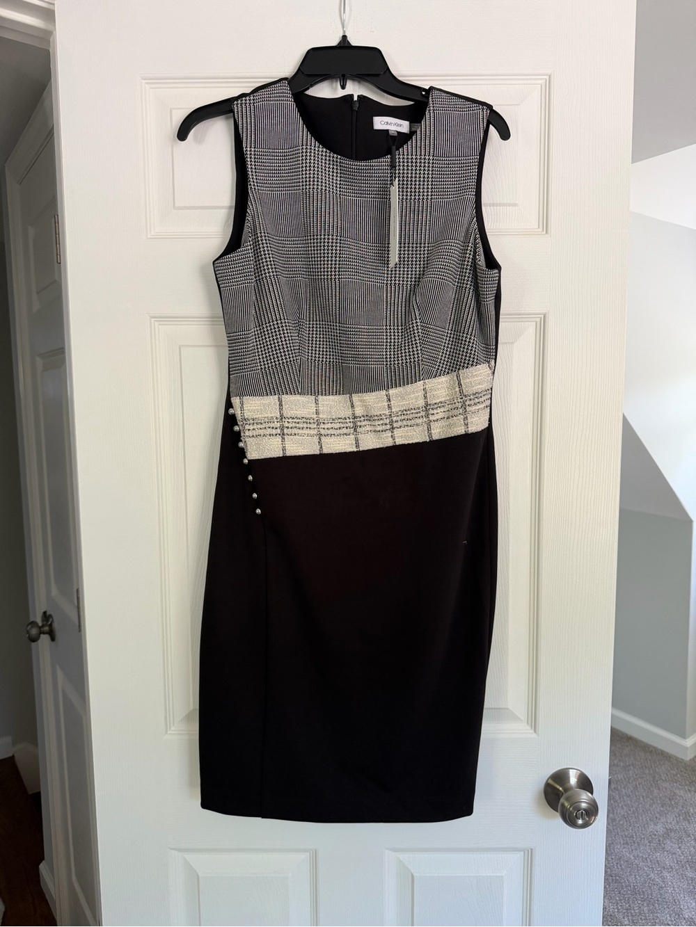 Calvin Klein Black, Gray & Cream Sleeveless Sheath Dress